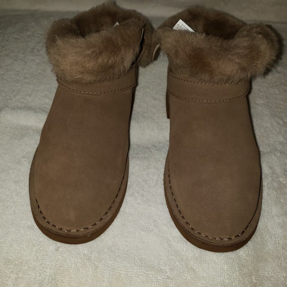 Ugg Boots - image 4